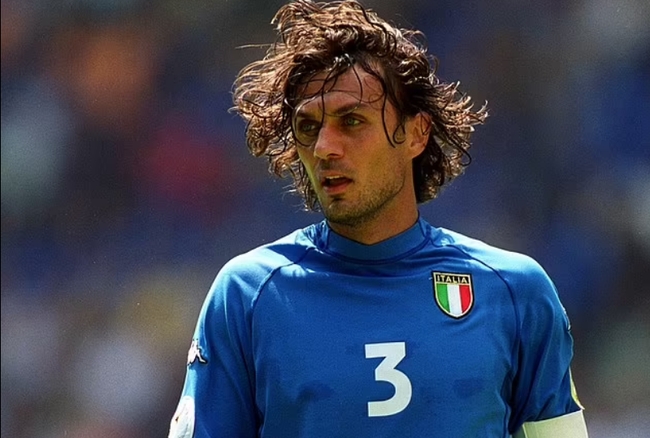 Daniel Maldini ra mắt tuyển Ý, gia đình huyền thoại Paolo Maldini đi vào lịch sử - Ảnh 2.